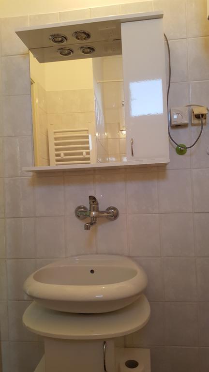 Apartment Roxana Нови Сад Екстериор снимка